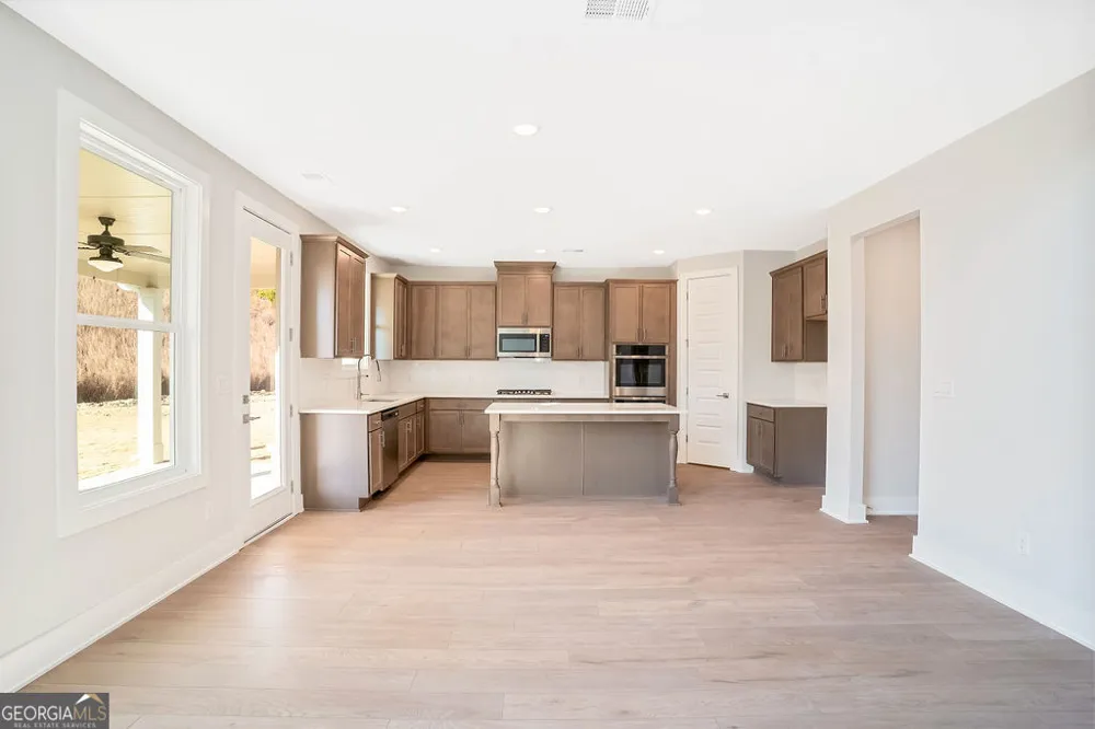 2576 Parkside WAY Gainesville, GA 30507