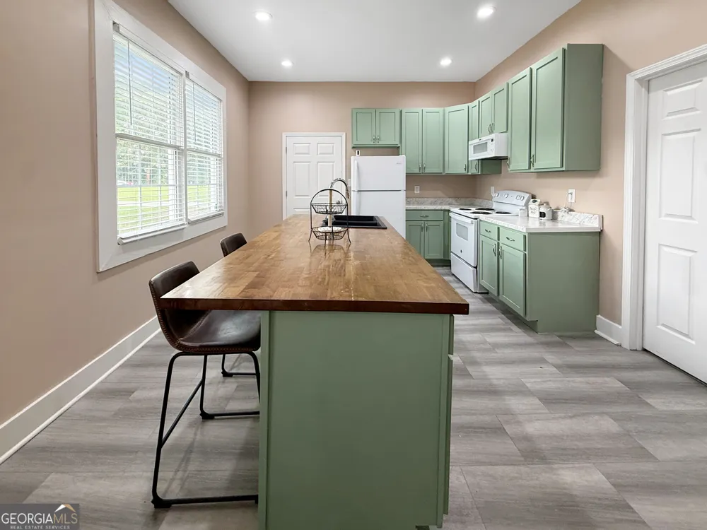 223 Schell AVE Macon, GA 31217