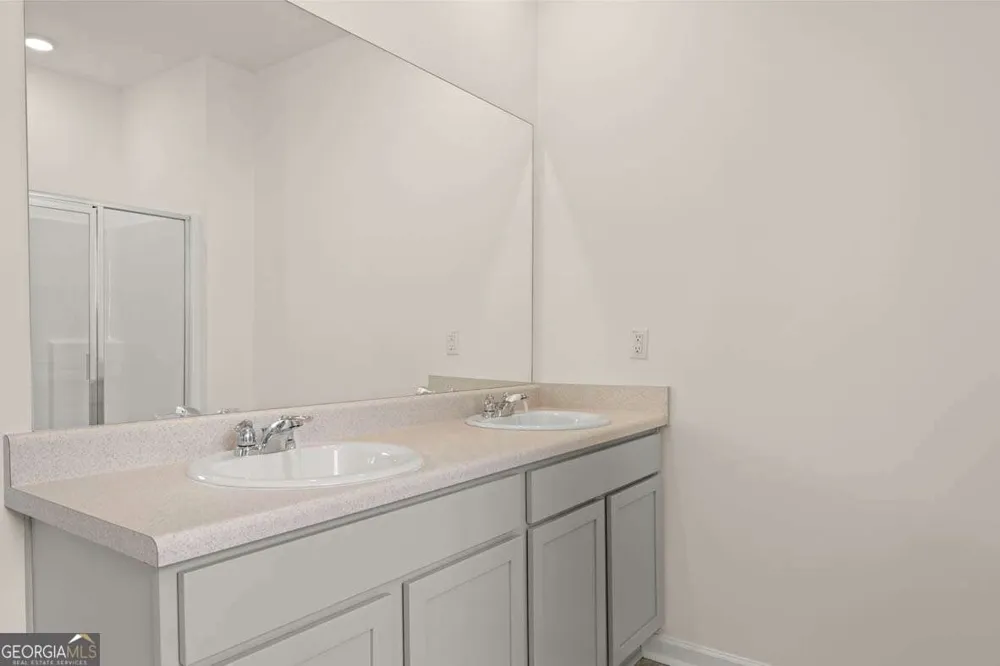 8555 Secretariat DR Lithonia, GA 30058