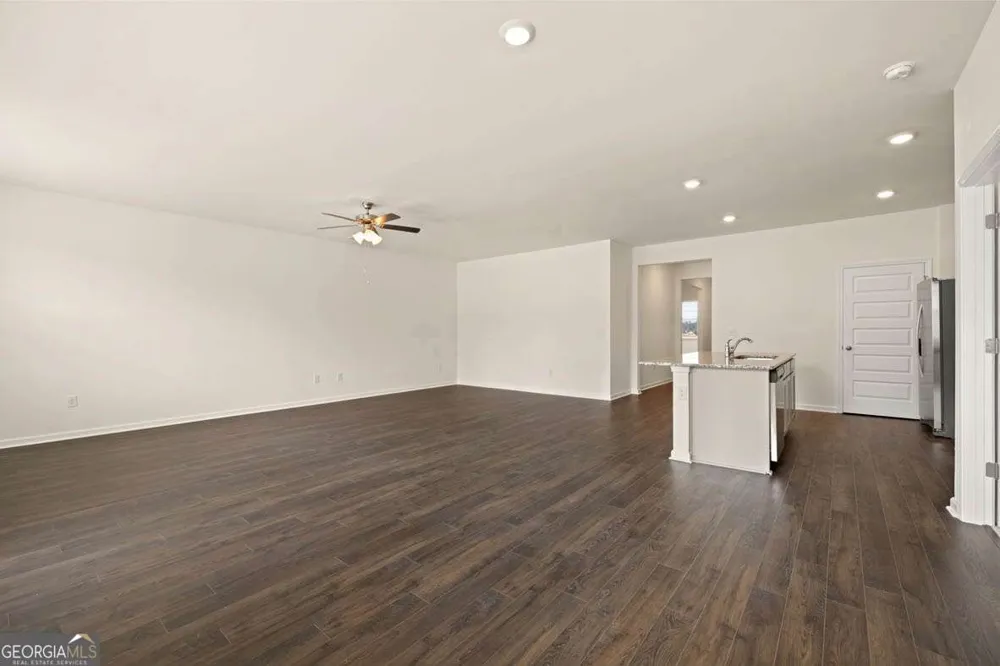8555 Secretariat DR Lithonia, GA 30058