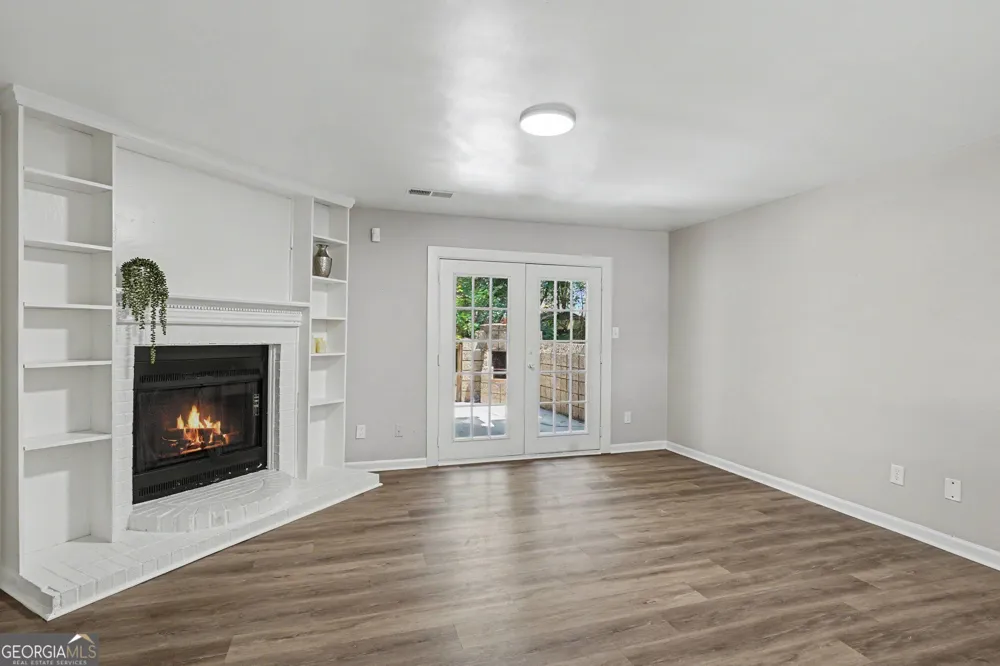 637 Hunting Creek LN SE Conyers, GA 30013