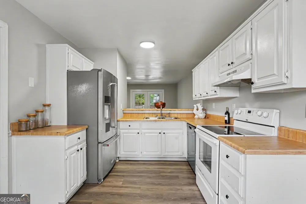 637 Hunting Creek LN SE Conyers, GA 30013