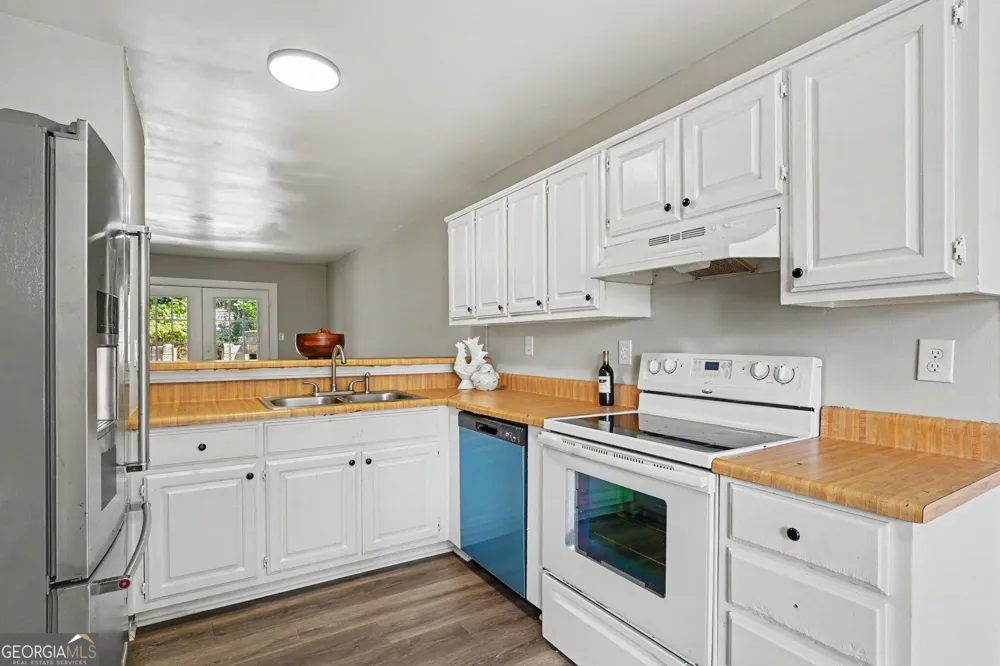 637 Hunting Creek LN SE Conyers, GA 30013