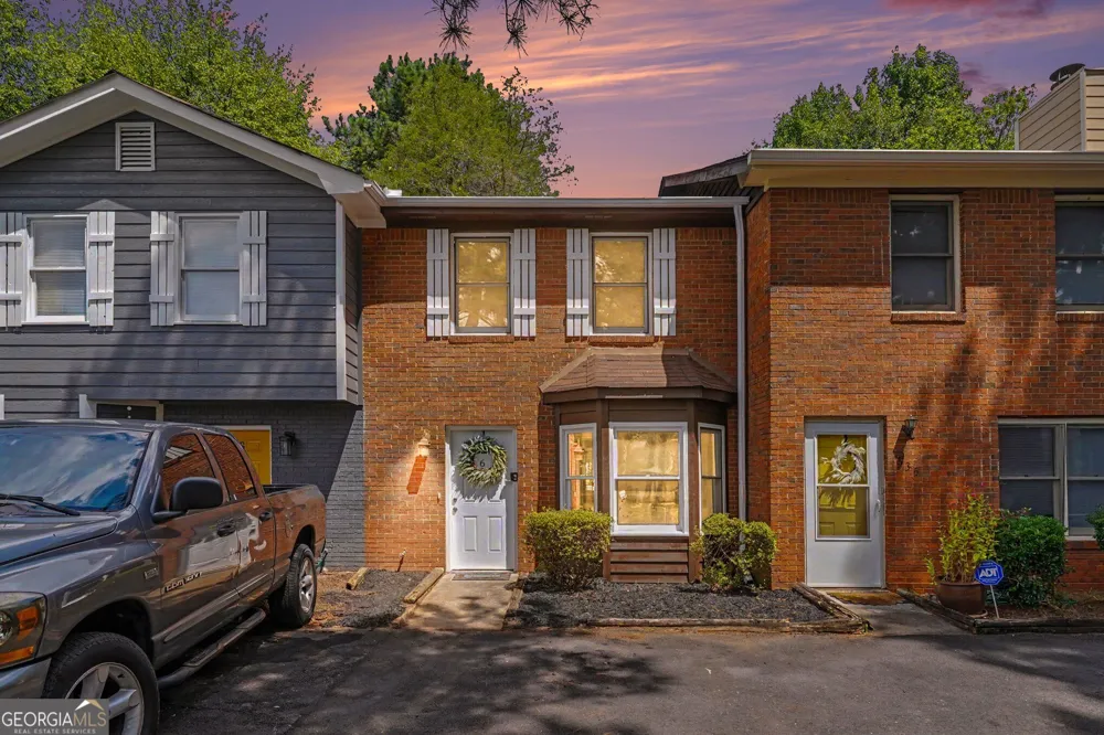 637 Hunting Creek LN SE Conyers, GA 30013