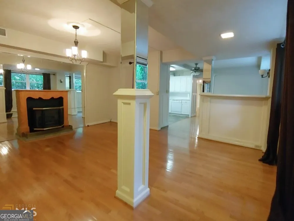 76 Laurel Forest CIR NE Atlanta, GA 30342