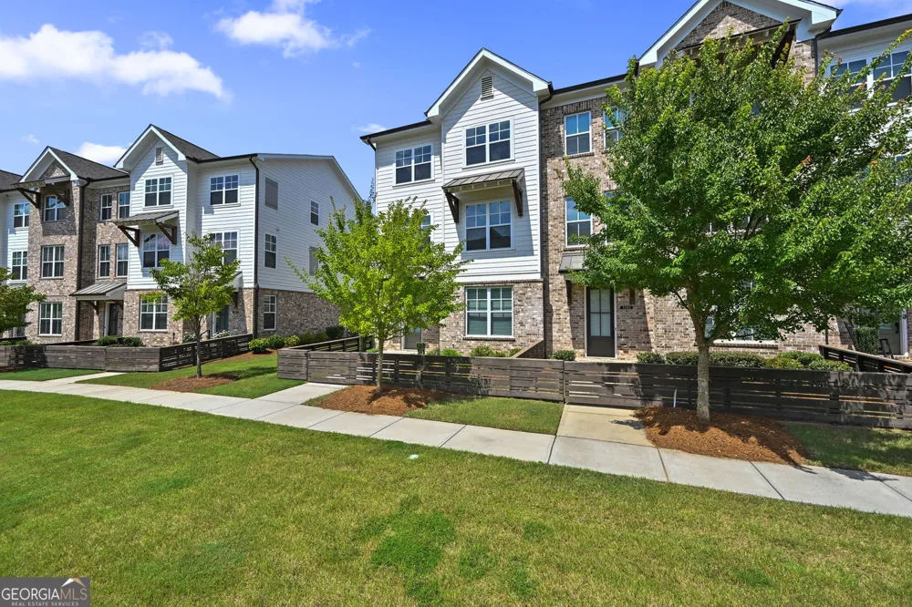 3352 Acorn Harvest LN Suwanee, GA 30024
