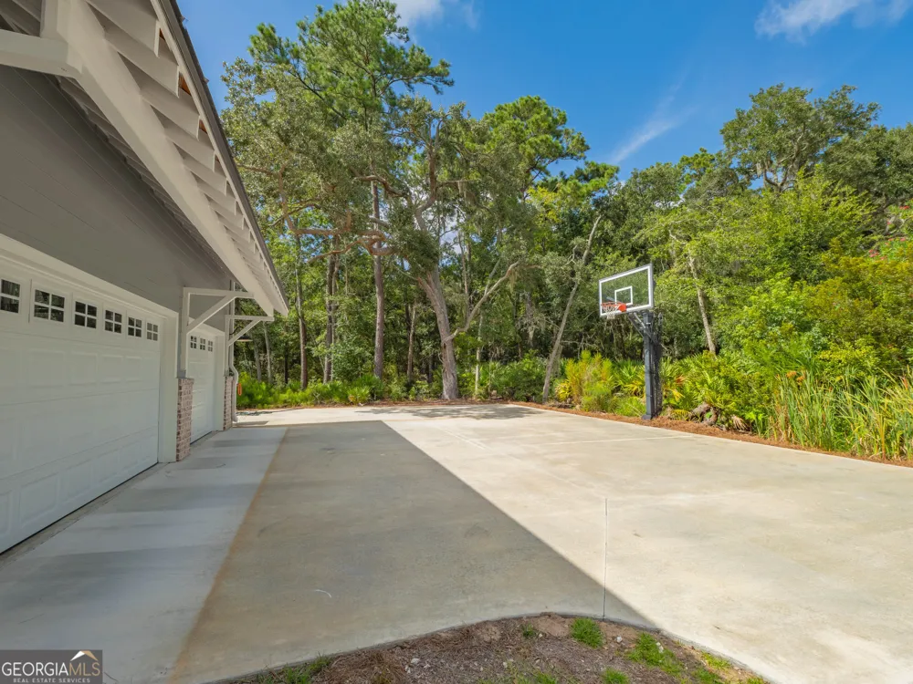 105 Jones Creek DR St. Simons, GA 31522