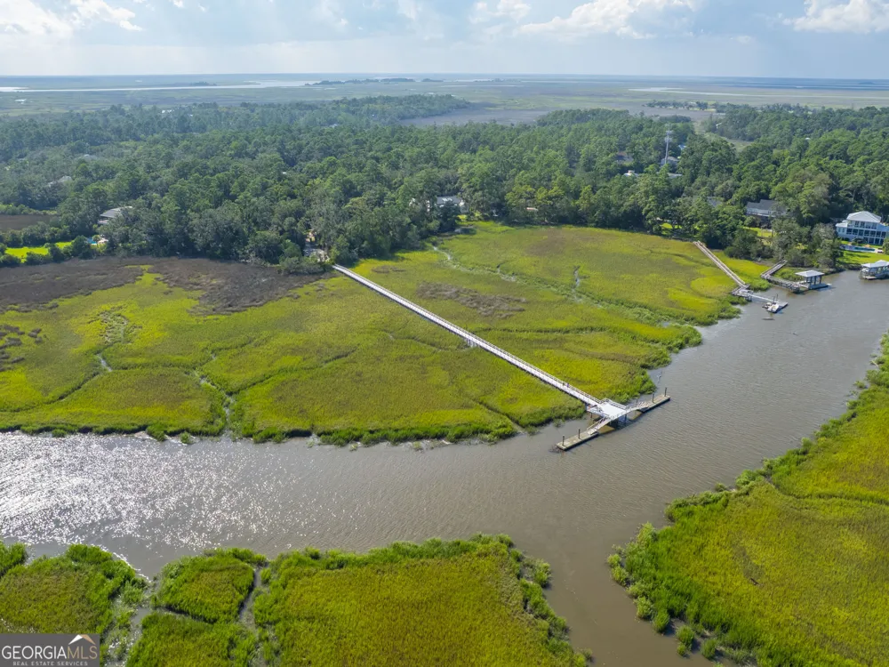 105 Jones Creek DR St. Simons, GA 31522