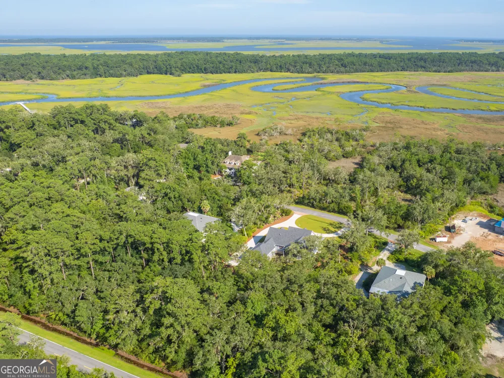 105 Jones Creek DR St. Simons, GA 31522