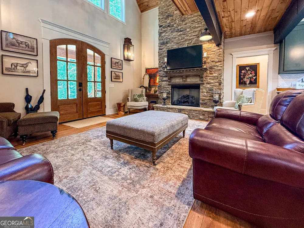 2185 Ben T Huiet HWY Clarkesville, GA 30523