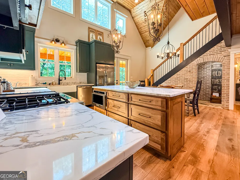 2185 Ben T Huiet HWY Clarkesville, GA 30523
