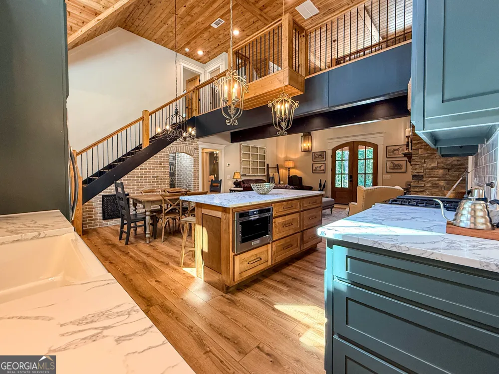 2185 Ben T Huiet HWY Clarkesville, GA 30523