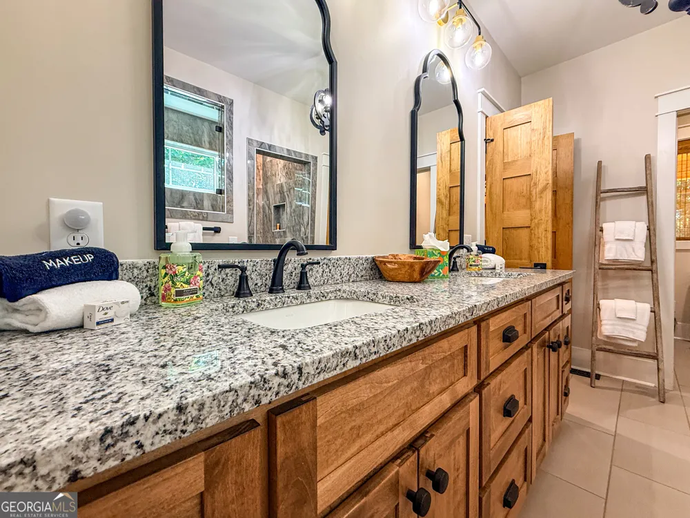 2185 Ben T Huiet HWY Clarkesville, GA 30523