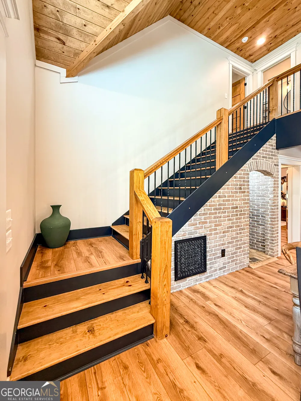 2185 Ben T Huiet HWY Clarkesville, GA 30523