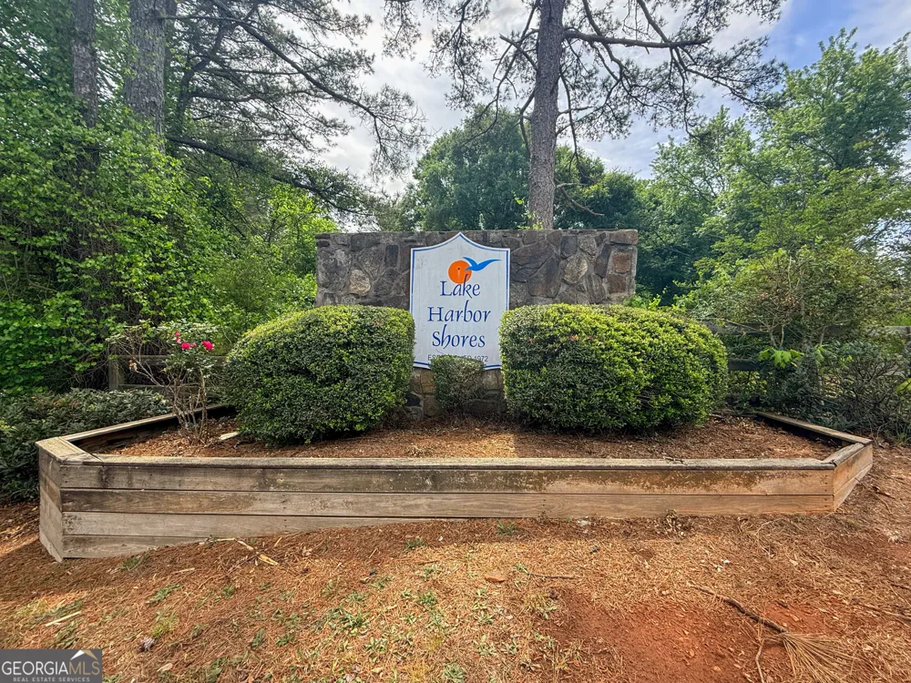 99 Lake Harbor TRL Martin, GA 30557