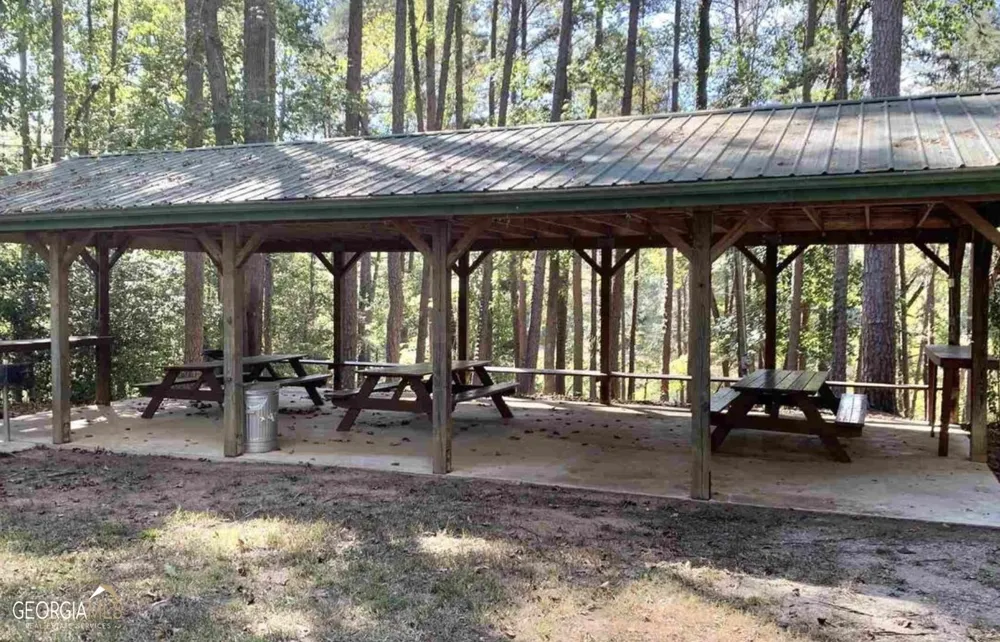 99 Lake Harbor TRL Martin, GA 30557