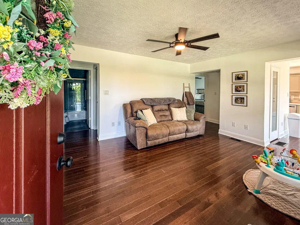 39 E Point DR Dahlonega, GA 30533