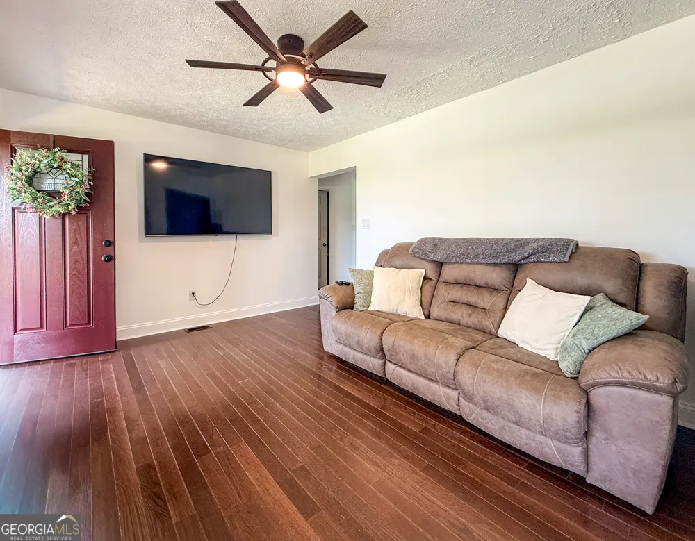 39 E Point DR Dahlonega, GA 30533