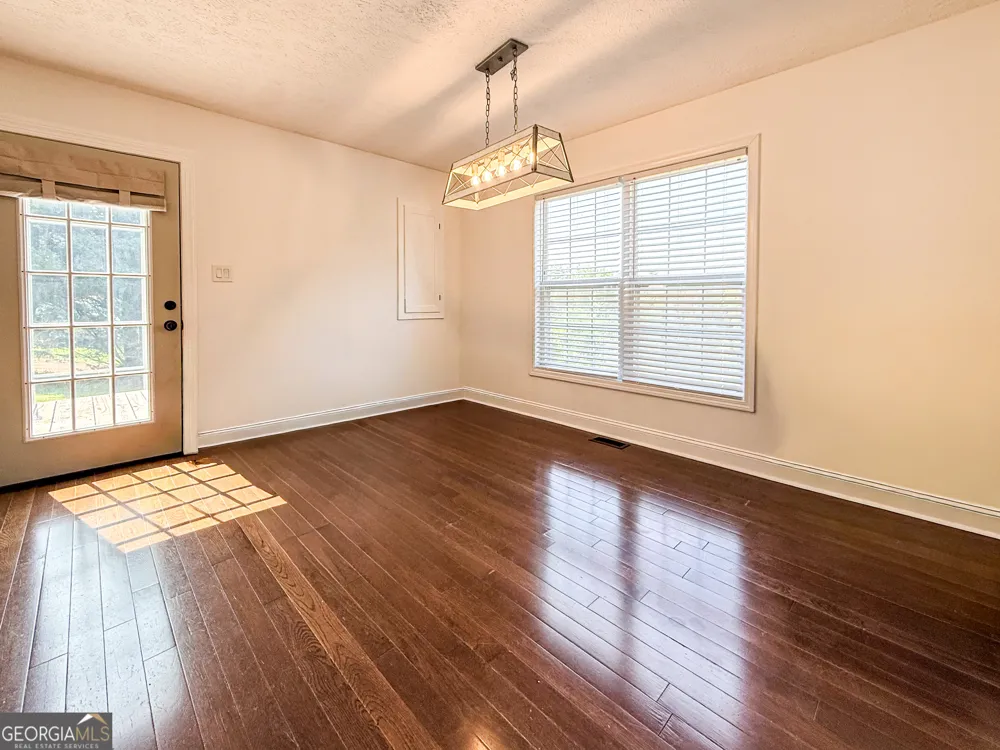 39 E Point DR Dahlonega, GA 30533