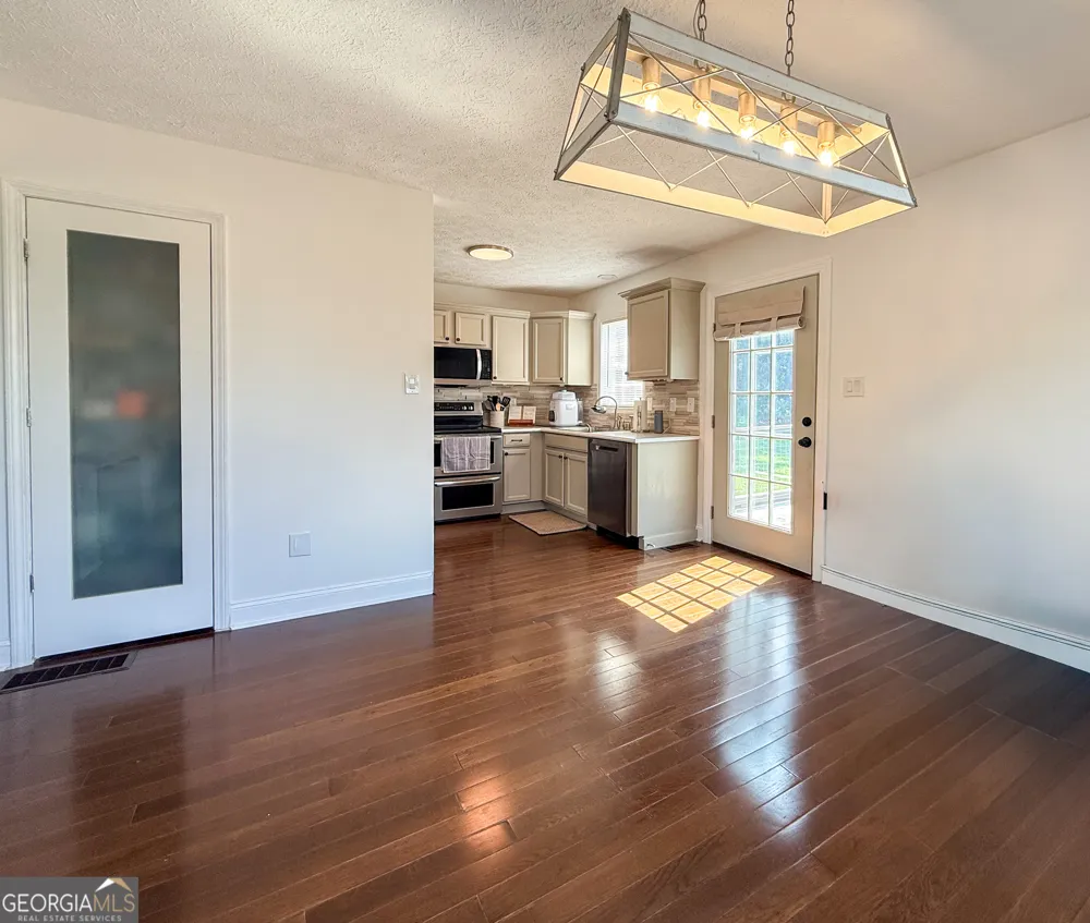 39 E Point DR Dahlonega, GA 30533