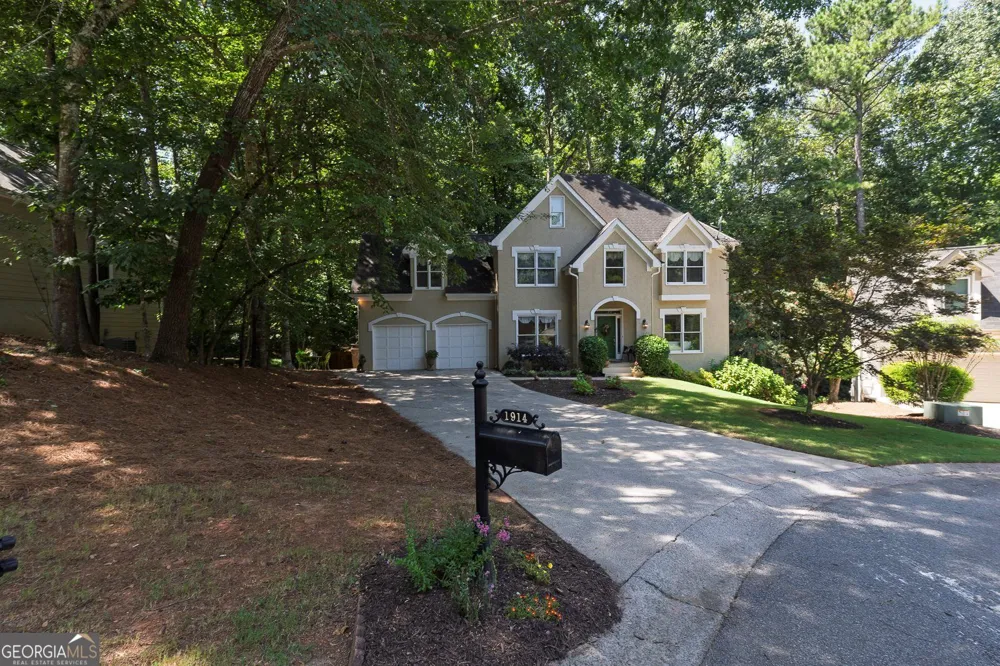 1914 Lilac Ridge DR Woodstock, GA 30189