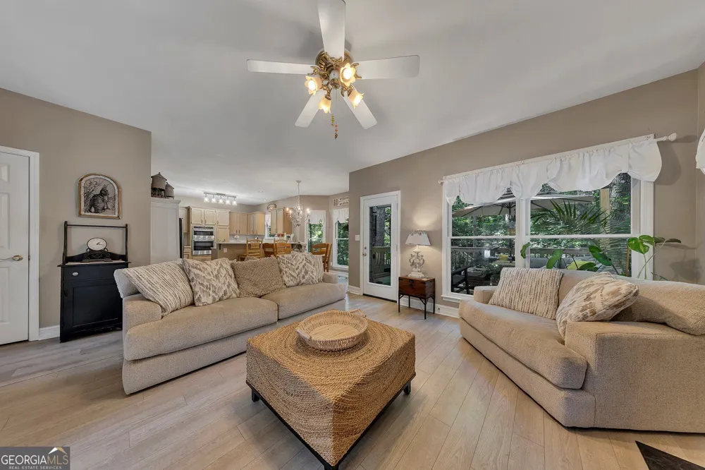 1914 Lilac Ridge DR Woodstock, GA 30189