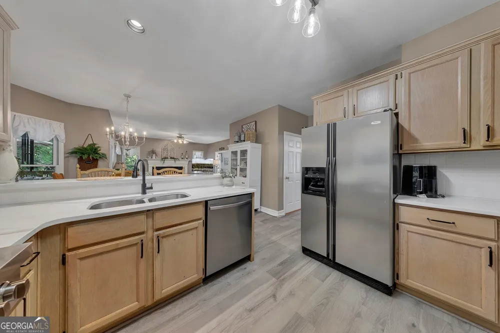 1914 Lilac Ridge DR Woodstock, GA 30189