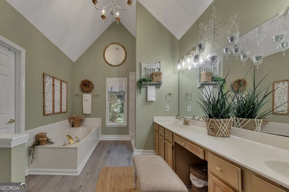 1914 Lilac Ridge DR Woodstock, GA 30189