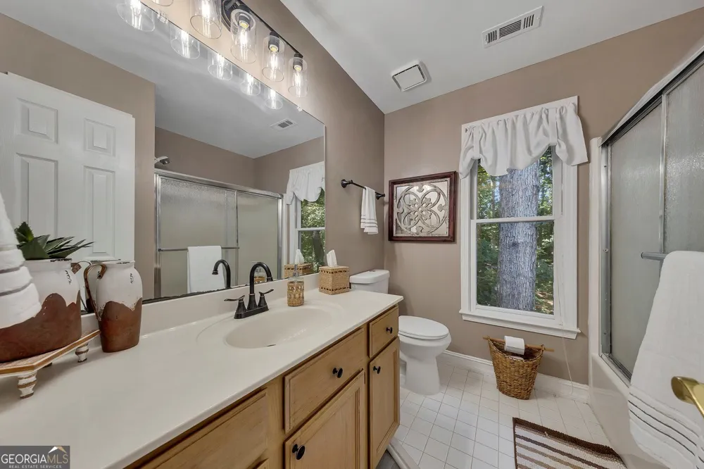 1914 Lilac Ridge DR Woodstock, GA 30189