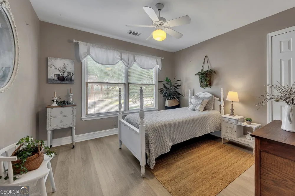 1914 Lilac Ridge DR Woodstock, GA 30189
