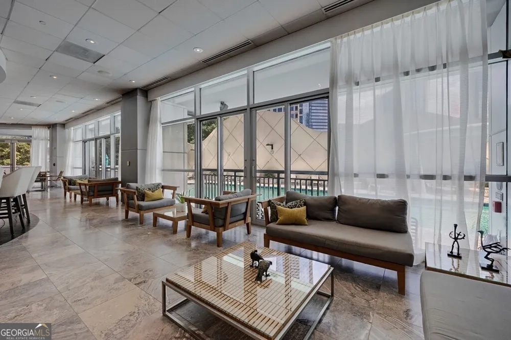 3338 Peachtree RD NE Atlanta, GA 30326