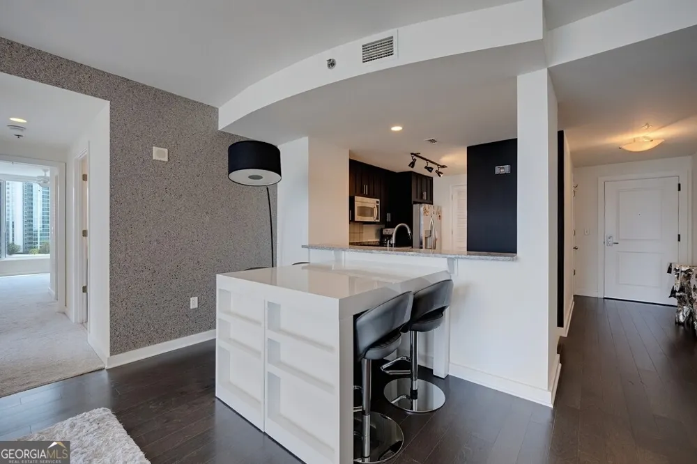 3338 Peachtree RD NE Atlanta, GA 30326
