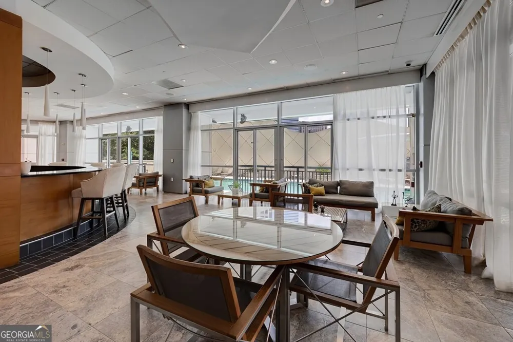 3338 Peachtree RD NE Atlanta, GA 30326