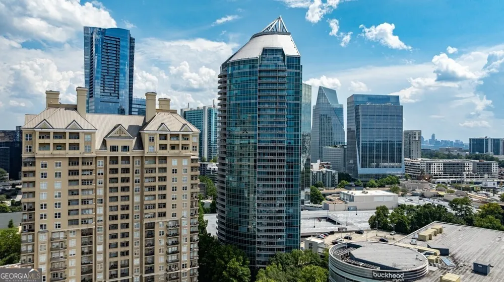 3338 Peachtree RD NE Atlanta, GA 30326