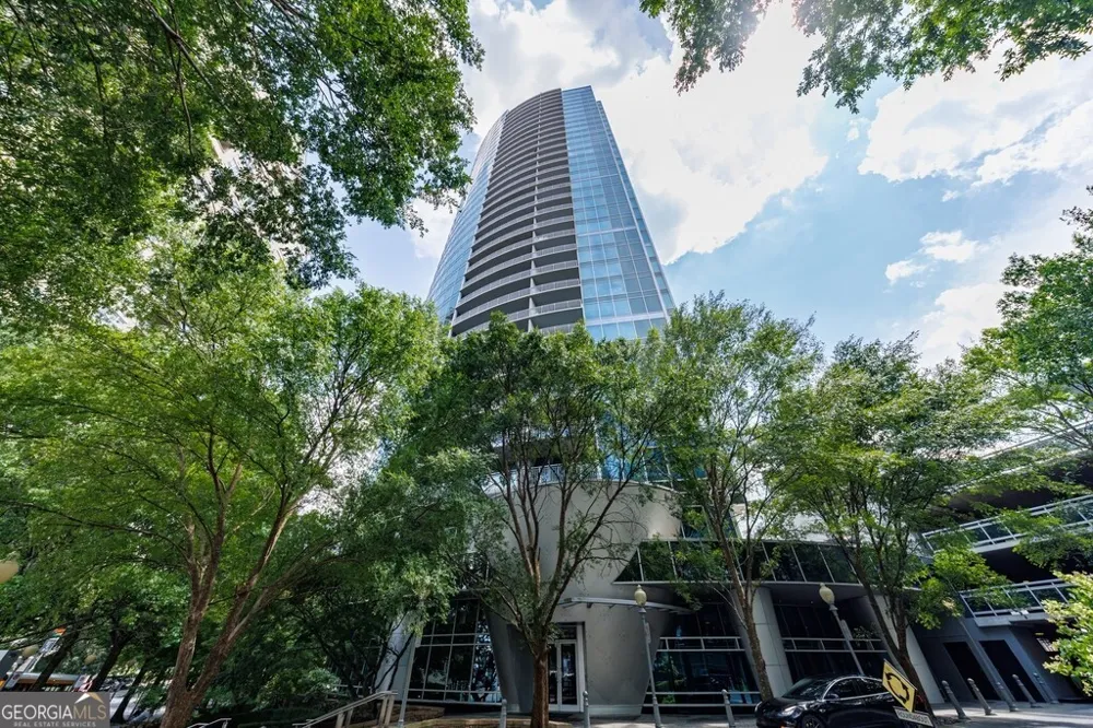 3338 Peachtree RD NE Atlanta, GA 30326
