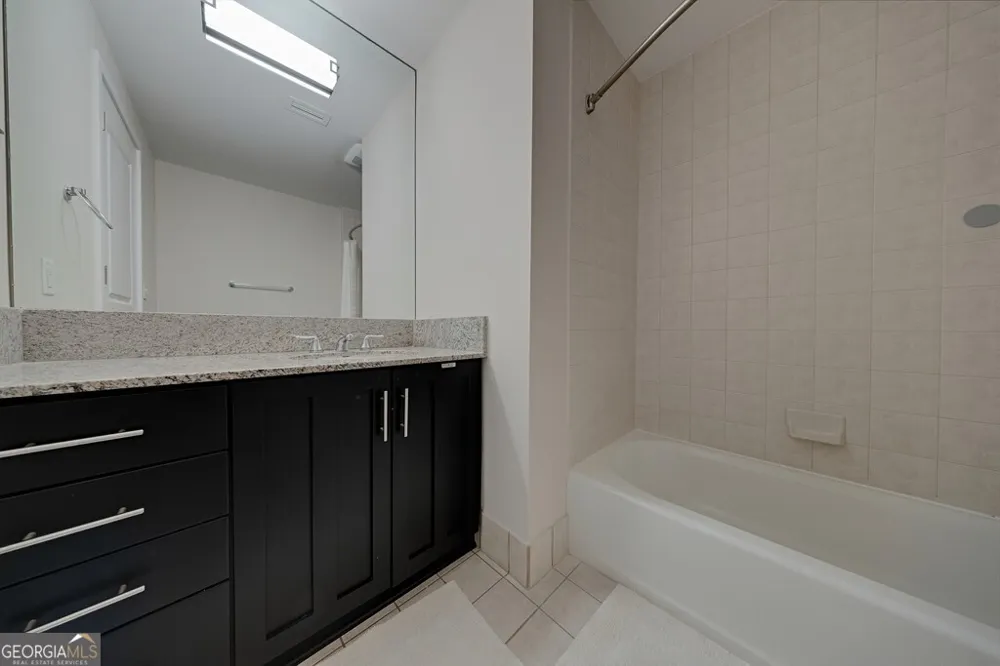 3338 Peachtree RD NE Atlanta, GA 30326