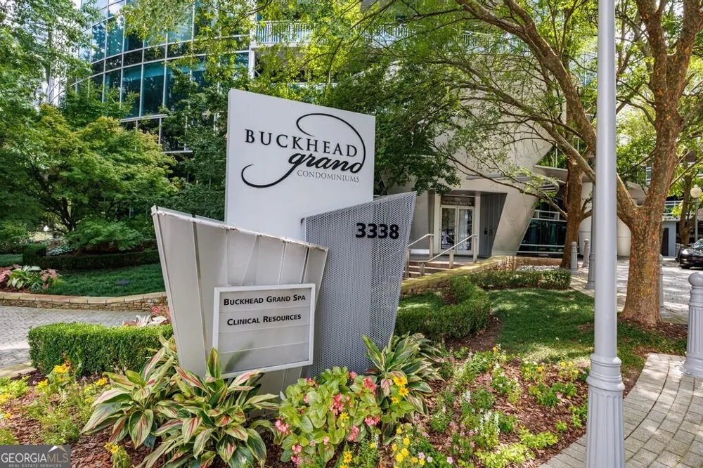 3338 Peachtree RD NE Atlanta, GA 30326