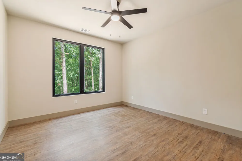 55 Melody LN Dawsonville, GA 30534