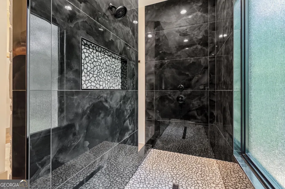 55 Melody LN Dawsonville, GA 30534