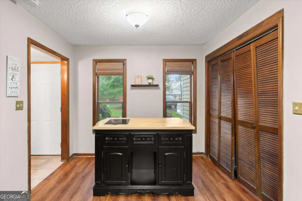 2272 Macby DR Marietta, GA 30066