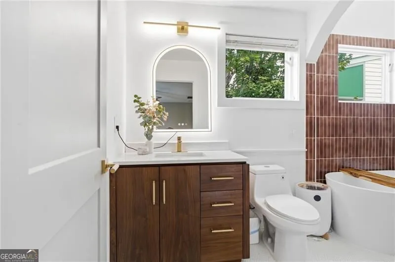 1278 Eames GRN NW Atlanta, GA 30318
