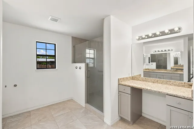 821 S E Colorado St Pearsall, TX 78061