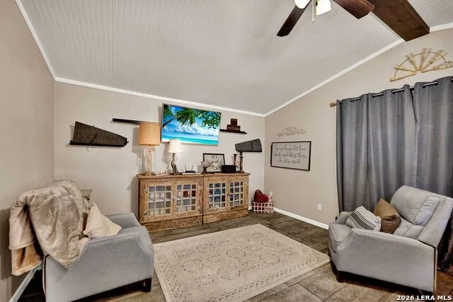 1466 County Road 456 Hondo, TX 78861