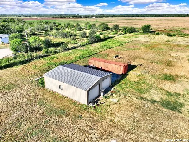 1466 County Road 456 Hondo, TX 78861
