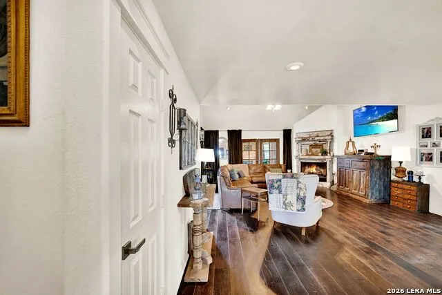 1466 County Road 456 Hondo, TX 78861