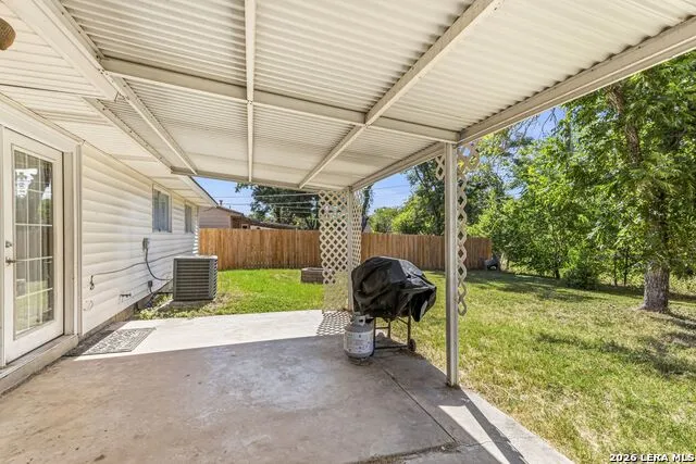 4314 Clear Spring Dr San Antonio, TX 78217
