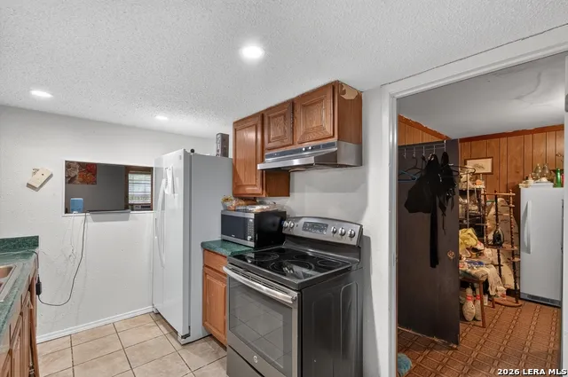 5022 FRANK BORMAN DR Kirby, TX 78219