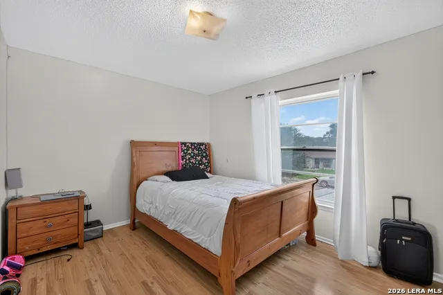 5022 FRANK BORMAN DR Kirby, TX 78219