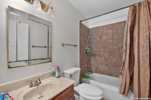 5022 FRANK BORMAN DR Kirby, TX 78219