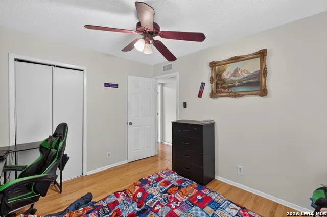 5022 FRANK BORMAN DR Kirby, TX 78219